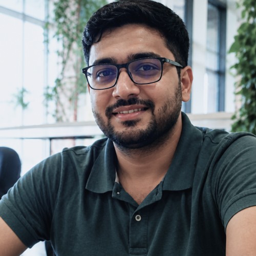 Aditya Deshpande — Chicago, Illinois